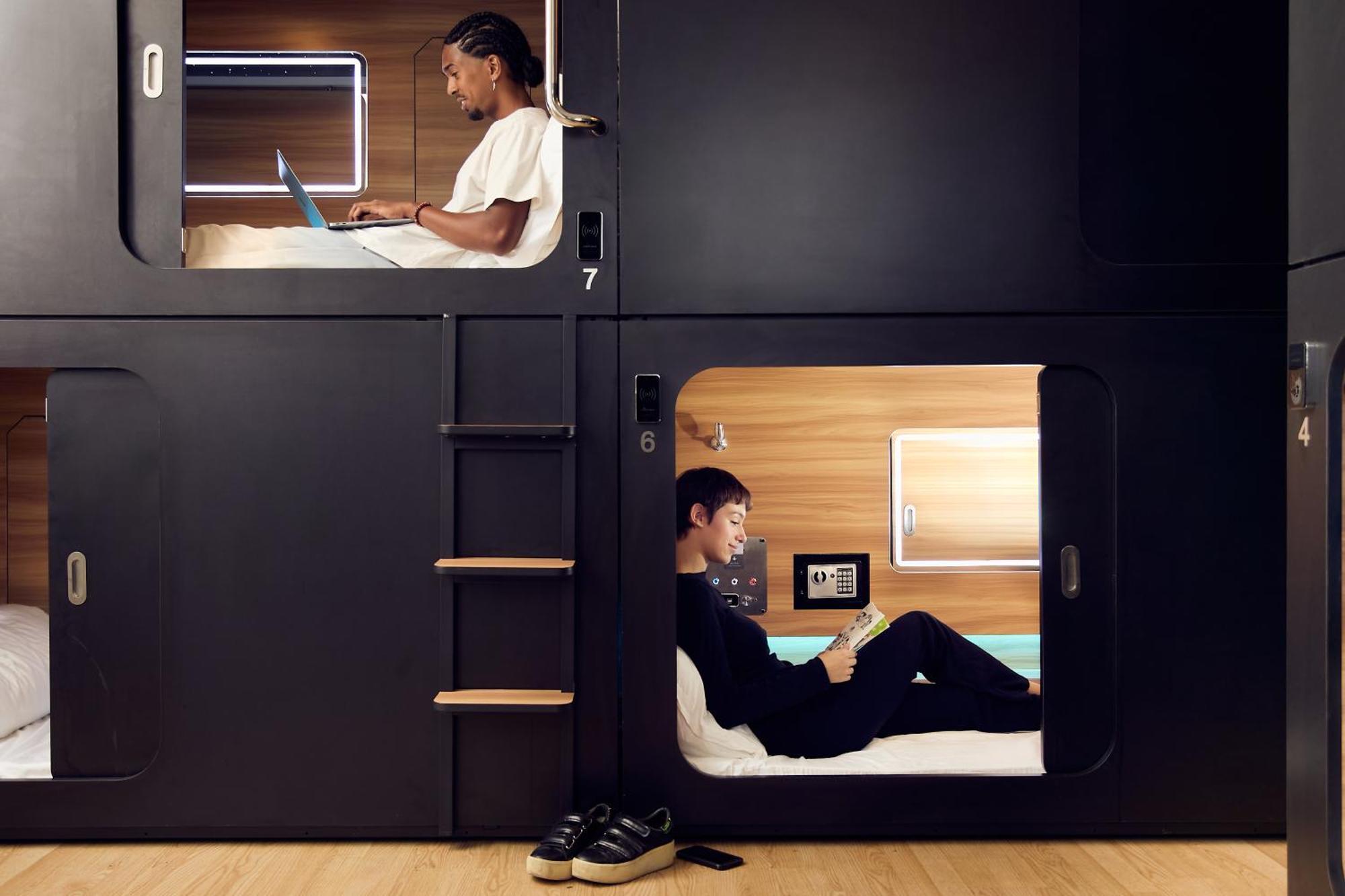 Pod Hotel Монреал Екстериор снимка